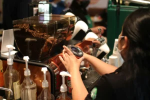 Perkiraan Gaji Barista Starbuck